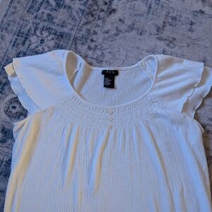 Apt. 9 White Flutter Sleeve Blouse